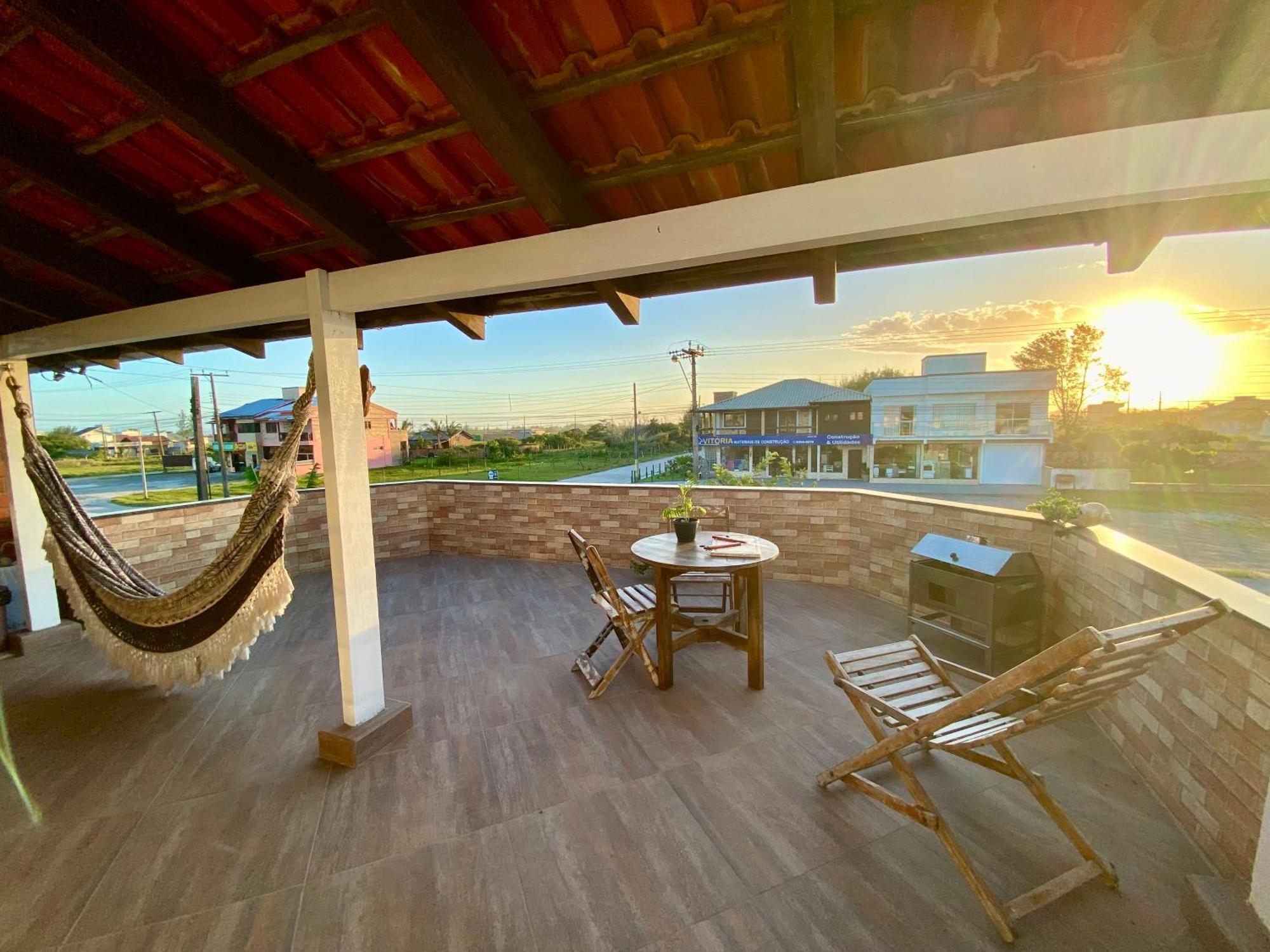 Apartment 1,5km Br 101 - 700m Praia- Aptos Equipados E Exclusivos - Com Terraco Ou Varanda - Por Do Sol - Wi-fi 600mg - Itapiruba *